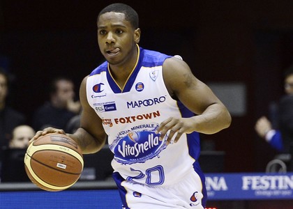 Basket, Milano: il primo colpo è Joe Ragland